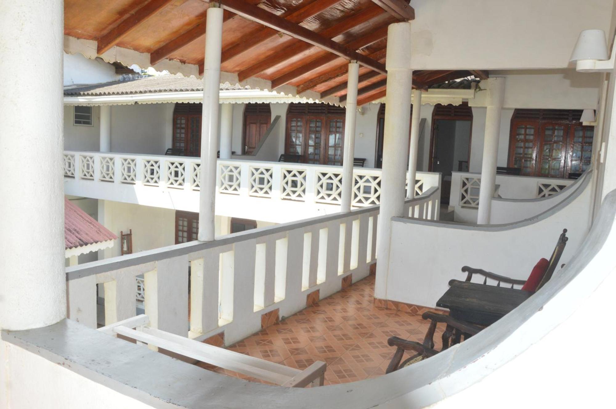 Weligama Bay View Hotel Exterior photo